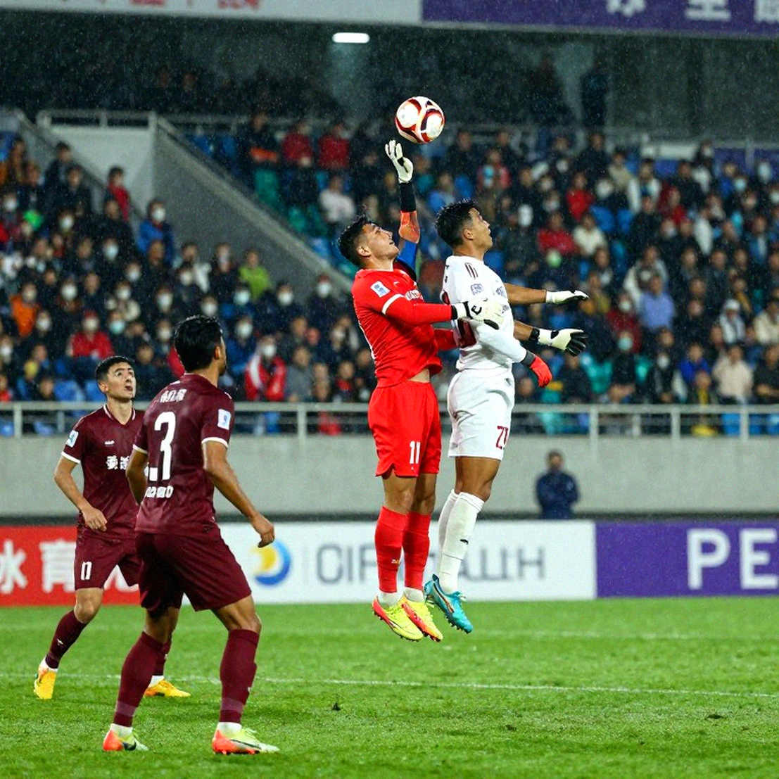 Roland triệu tập 29 cầu thủ U17 Việt Nam dự World Cup 2026: bảy gương mặt mới, không một tiền đạo Roland triệu tập 29 cầu thủ U17 Việt Nam dự World Cup 2026: bảy gương mặt mới, không một tiền đạo
