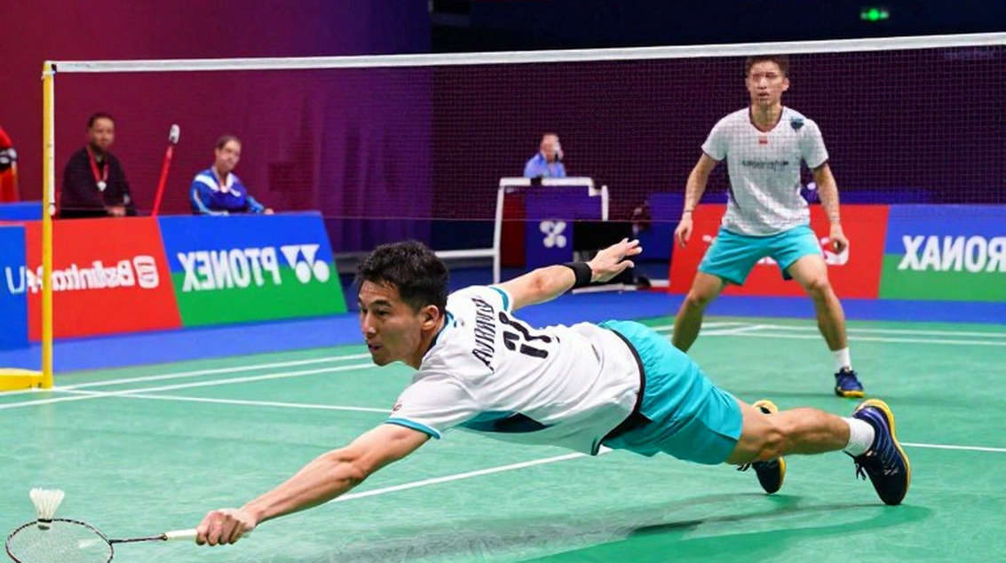 23 phút, 58 điểm cầu: Khoảng trống sau lưng Mahoor Shahzad 23 phút, 58 điểm cầu: Khoảng trống sau lưng Mahoor Shahzad