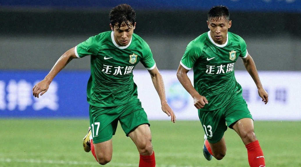 Canh bạc 25 người của Herdman: Indonesia xây chiều sâu, PSM Makassar gánh rủi ro Canh bạc 25 người của Herdman: Indonesia xây chiều sâu, PSM Makassar gánh rủi ro