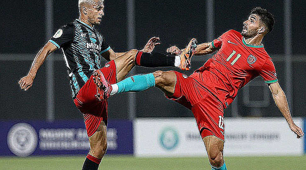 Vietnam National Team and the Fitness Dilemma: When V-League Rhythm Becomes Advantage or Burden? Vietnam National Team and the Fitness Dilemma: When V-League Rhythm Becomes Advantage or Burden?