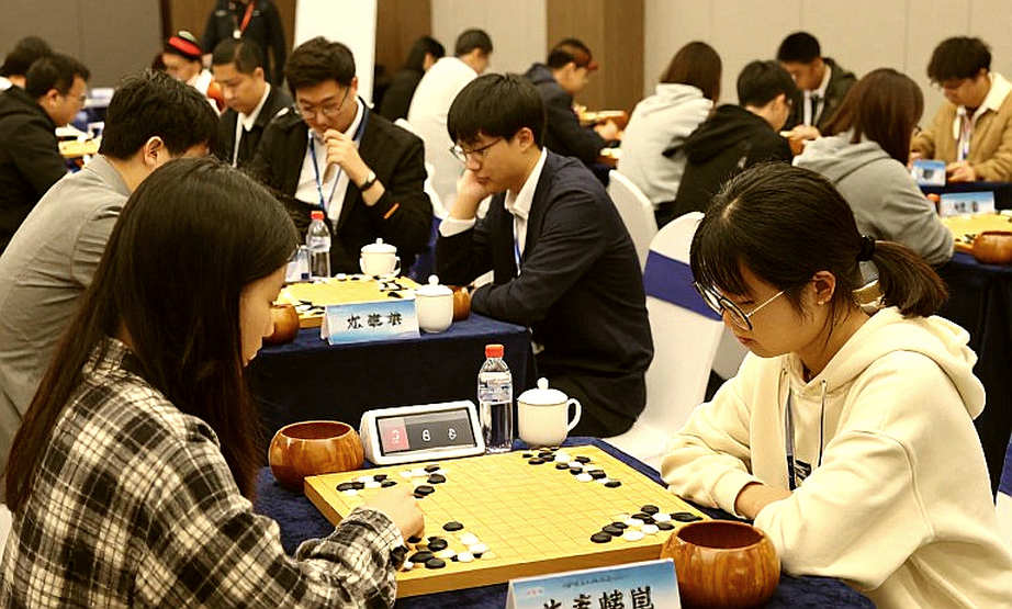 Không Có Vincent Keymer, Chỉ Có Một Ván Cờ 2026: Giải Mã Nghịch Lý Của Sản Phẩm Video Về Scotch Game