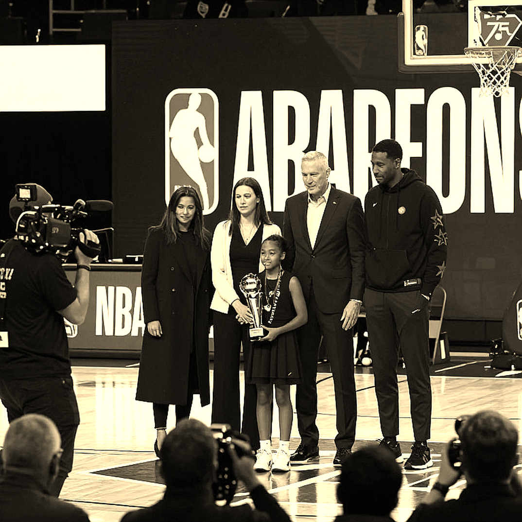 Dick Vitale Dự Đoán Mùa Giải Bóng Rổ Đại Học Mỹ 2026-2026: Bất Ổn Luật Điểm Số, Thay Đổi Hội Nghị Và Các Đội Cạnh Tranh Top