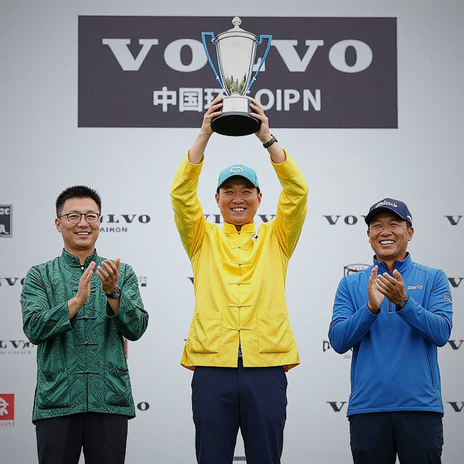 Khung phân tích golf tám tầng và cái bẫy của bản báo cáo đầy mà rỗng