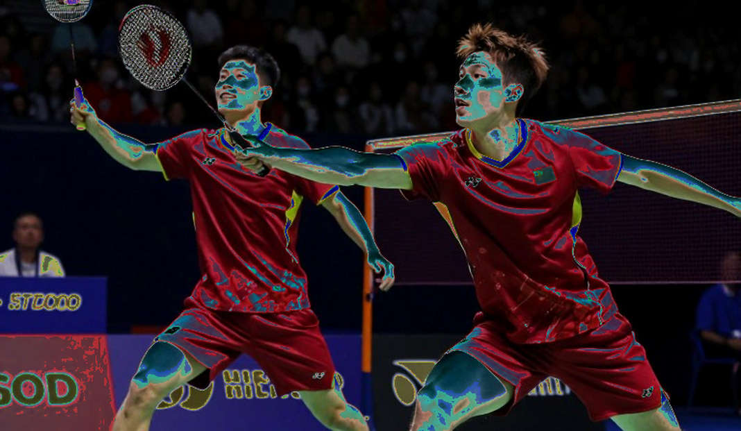 Alwi Farhan tập cùng Kento Momota trước Asian Games 2026: Đọc phần dữ liệu bản tin bỏ trống