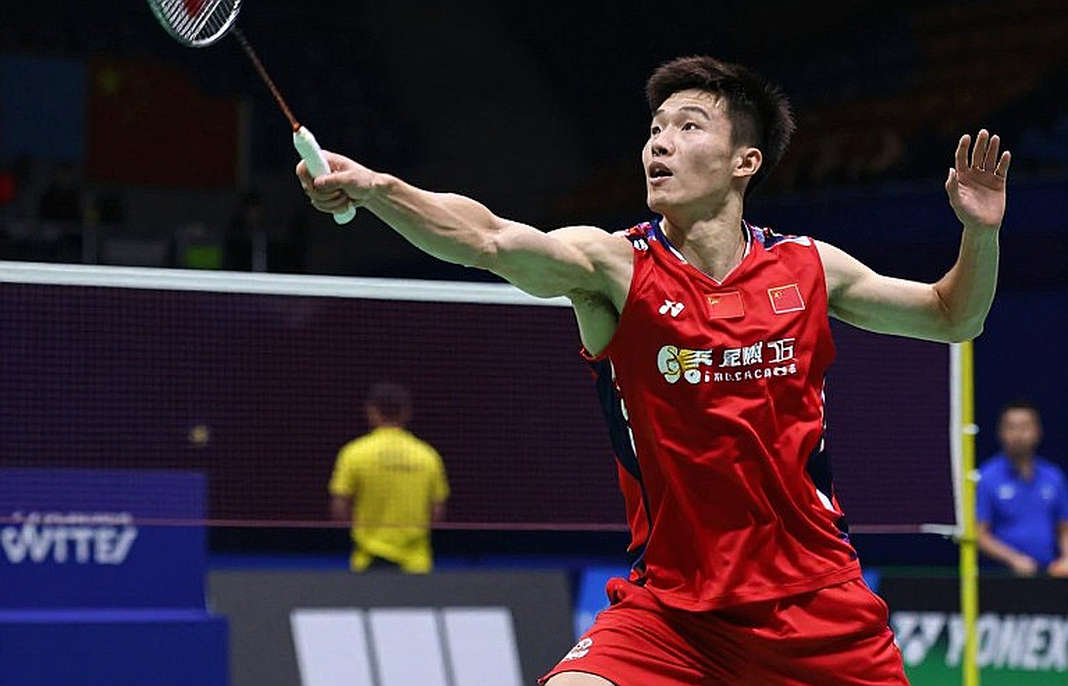 Alwi Farhan tập cùng Momota trước Asian Games 2026: Một buổi học, hai số phận chấn thương