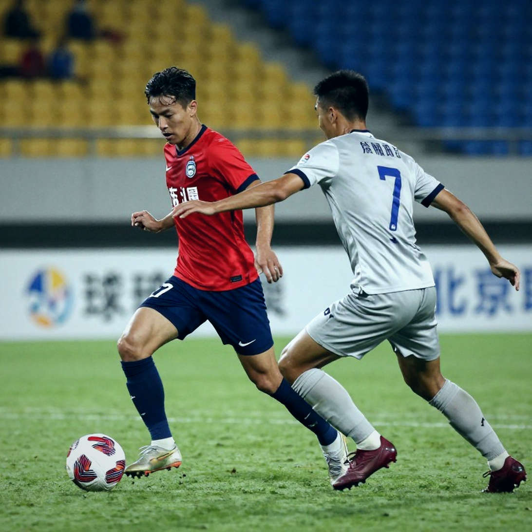 Hanoi FC faces real test against SLNA: Without Duy Manh, defensive leadership gap widens Hanoi FC faces real test against SLNA: Without Duy Manh, defensive leadership gap widens